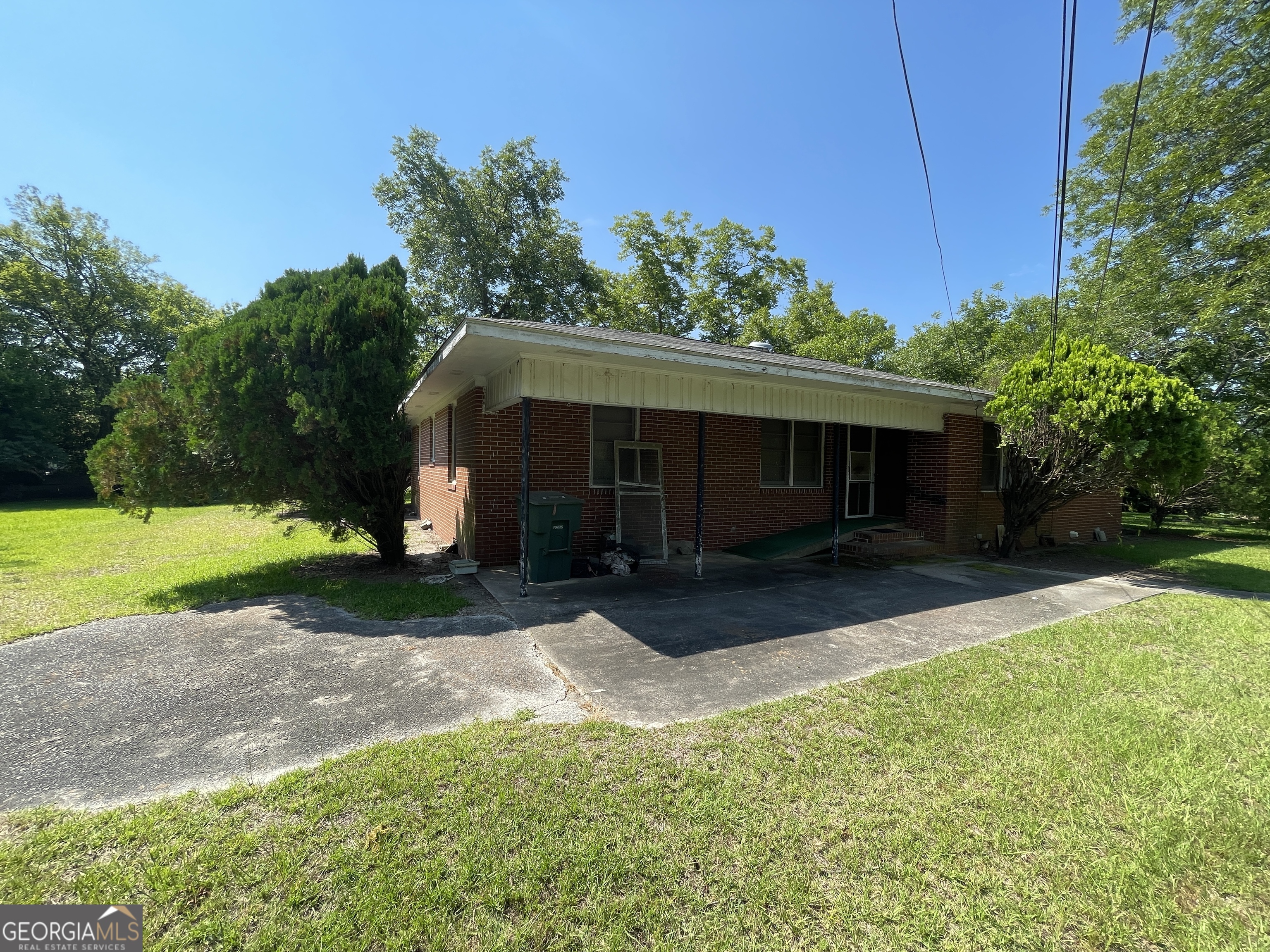 218 Southwest Peter Street Cochran, GA 31014 - Photo 4 of 14
