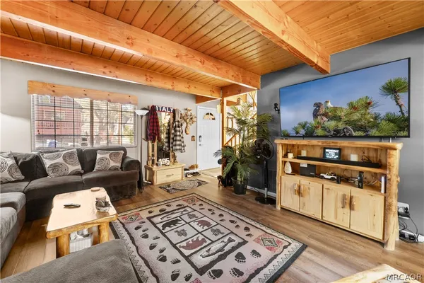 $544,000 | 195 Vista Avenue, Sugarloaf, CA 92386