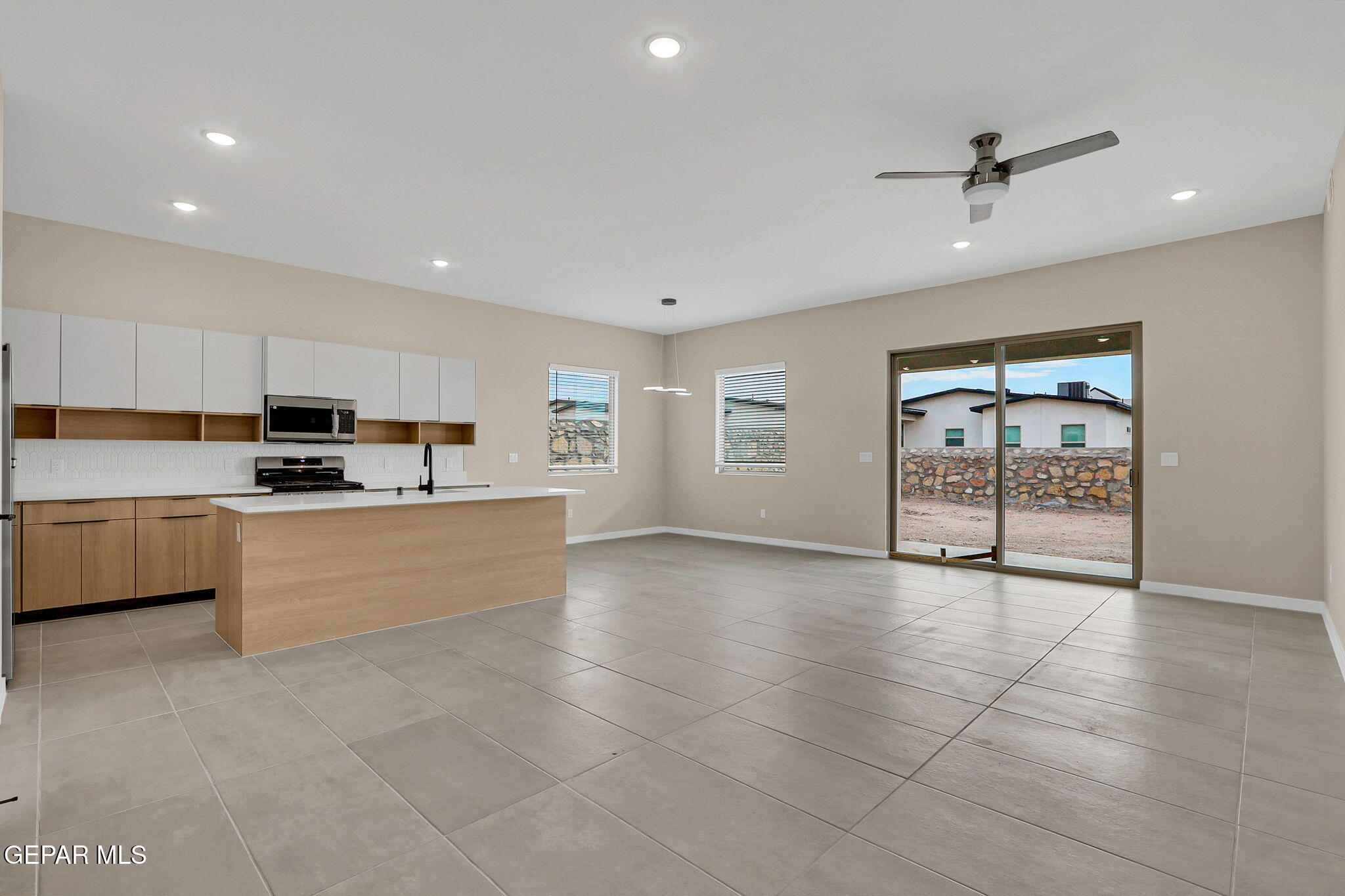 8412 Fish Place Vinton, TX 79821 - Photo 13 of 20 large-01929a55-044f-7149-8621-ee1c43c99b