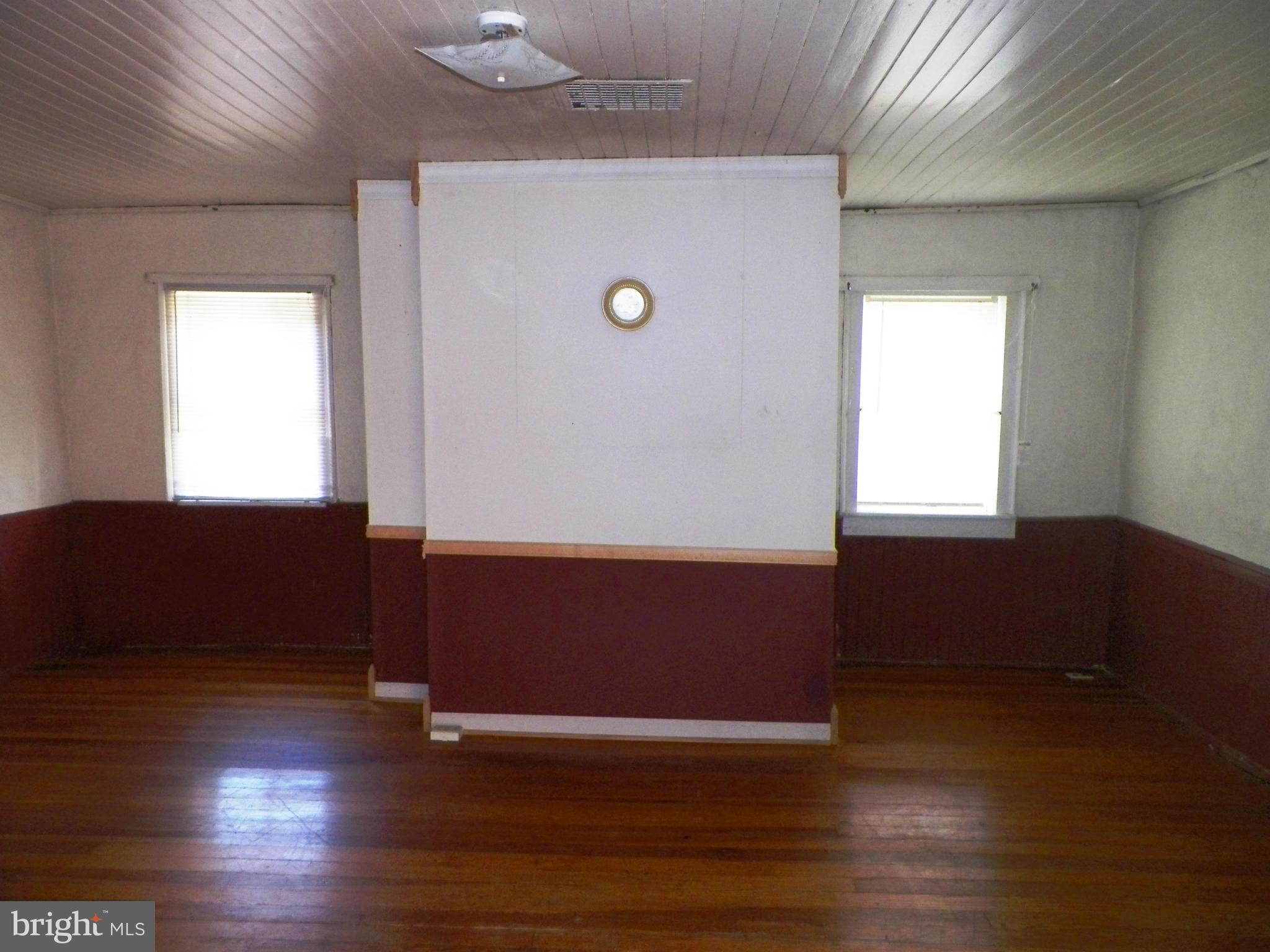 1950 Gerrardstown Road Gerrardstown, WV 25420 - Photo 5 of 17 Living Room