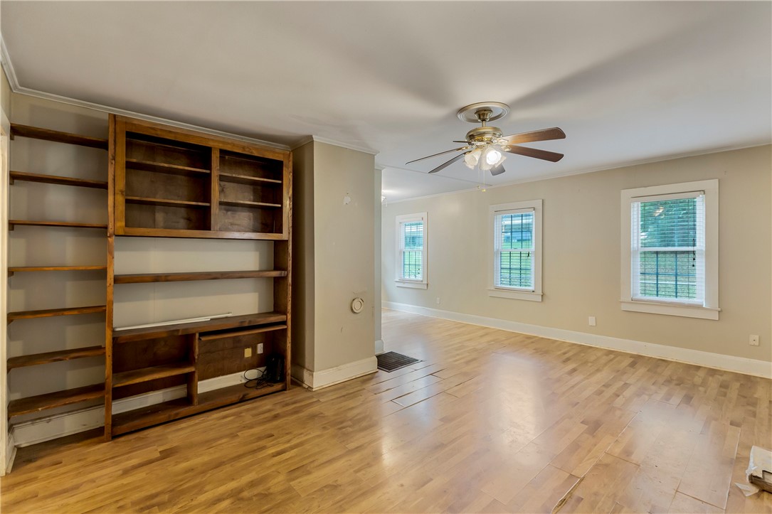 930 Cherry Street Pendleton, SC 29670 - Photo 1 of 27