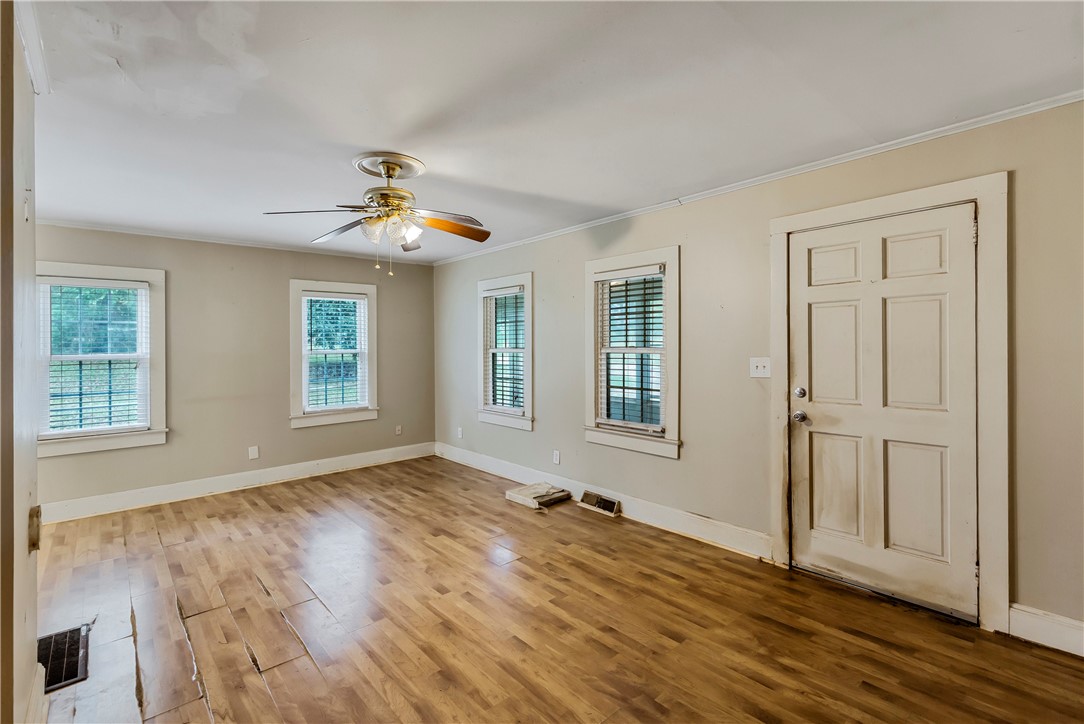 930 Cherry Street Pendleton, SC 29670 - Photo 2 of 27