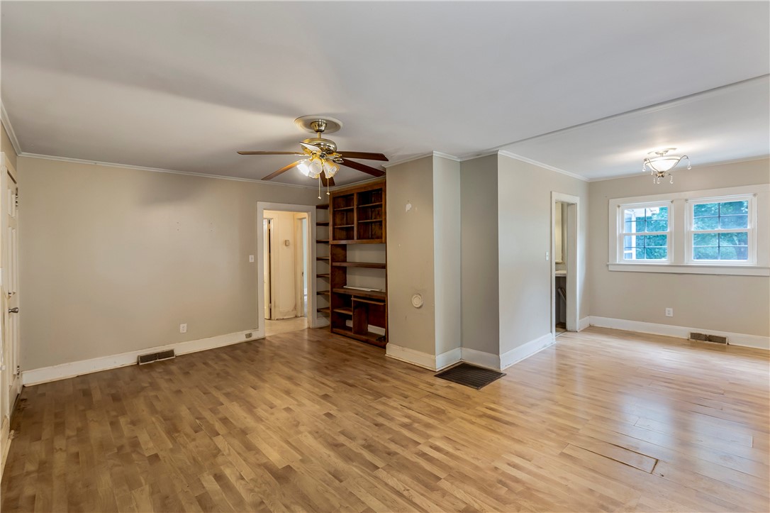 930 Cherry Street Pendleton, SC 29670 - Photo 3 of 27