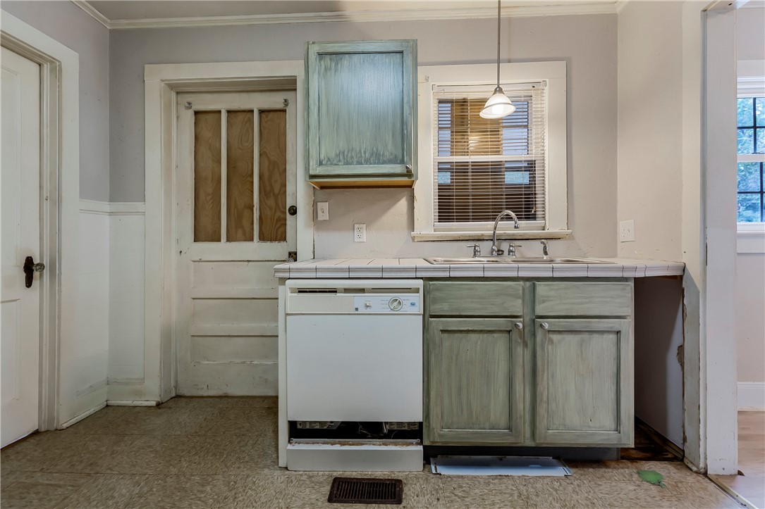 930 Cherry Street Pendleton, SC 29670 - Photo 10 of 27