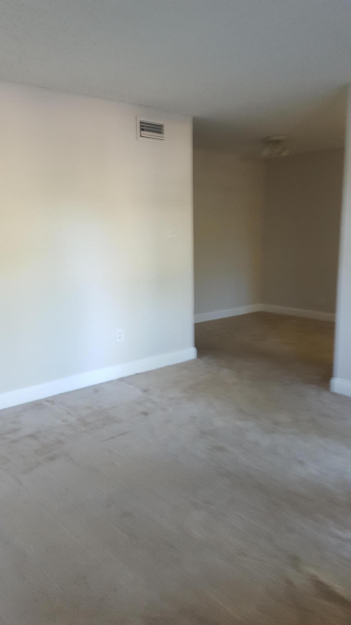 400 Nottingham Circle, Unit B Greenacres, FL 33463 - Photo 2 of 8 20180321_174558 (1)