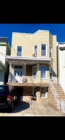 $2,650 | 224 Oak Street, Unit 2, Weehawken, NJ 07086