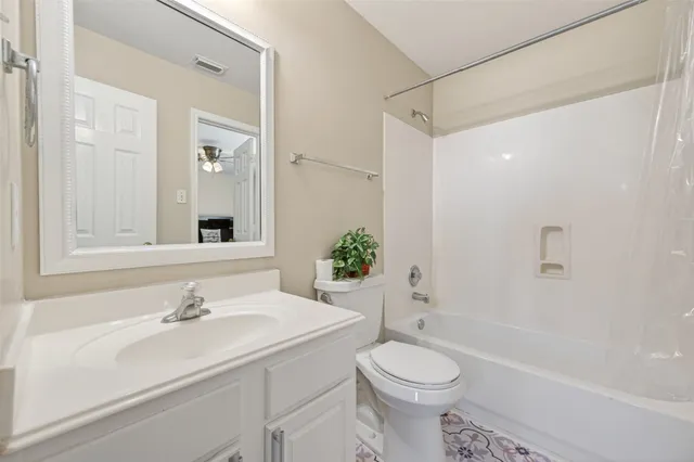 $334,999 | 10735 Sunswept Fields Lane, Houston, TX 77064