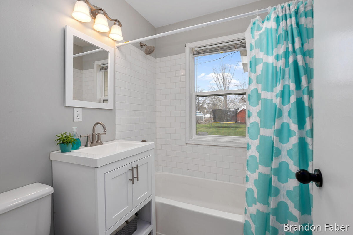 1235 Baldwin Street Jenison, MI 49428 - Photo 13 of 43 IMG_1014