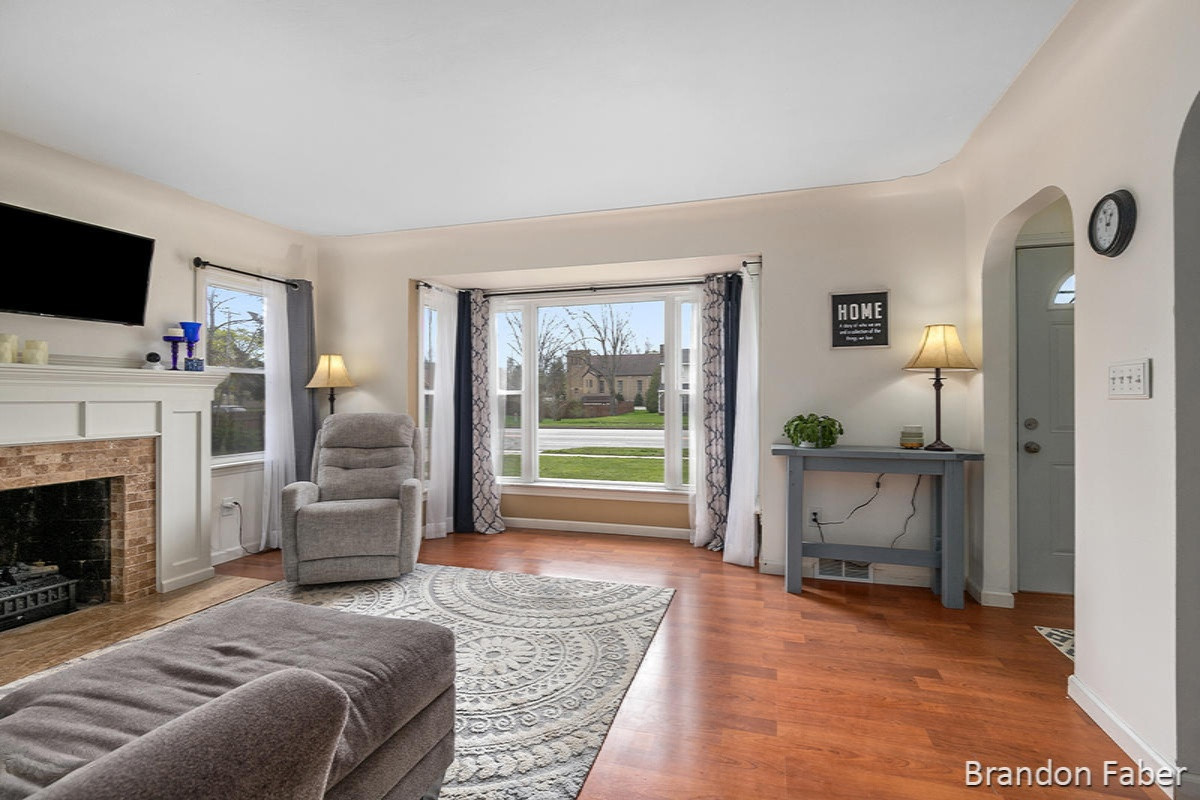 1235 Baldwin Street Jenison, MI 49428 - Photo 4 of 43 IMG_1005