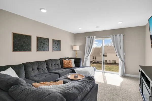 $520,000 | 18184 Hartlin Avenue, Lakeville, MN 55044