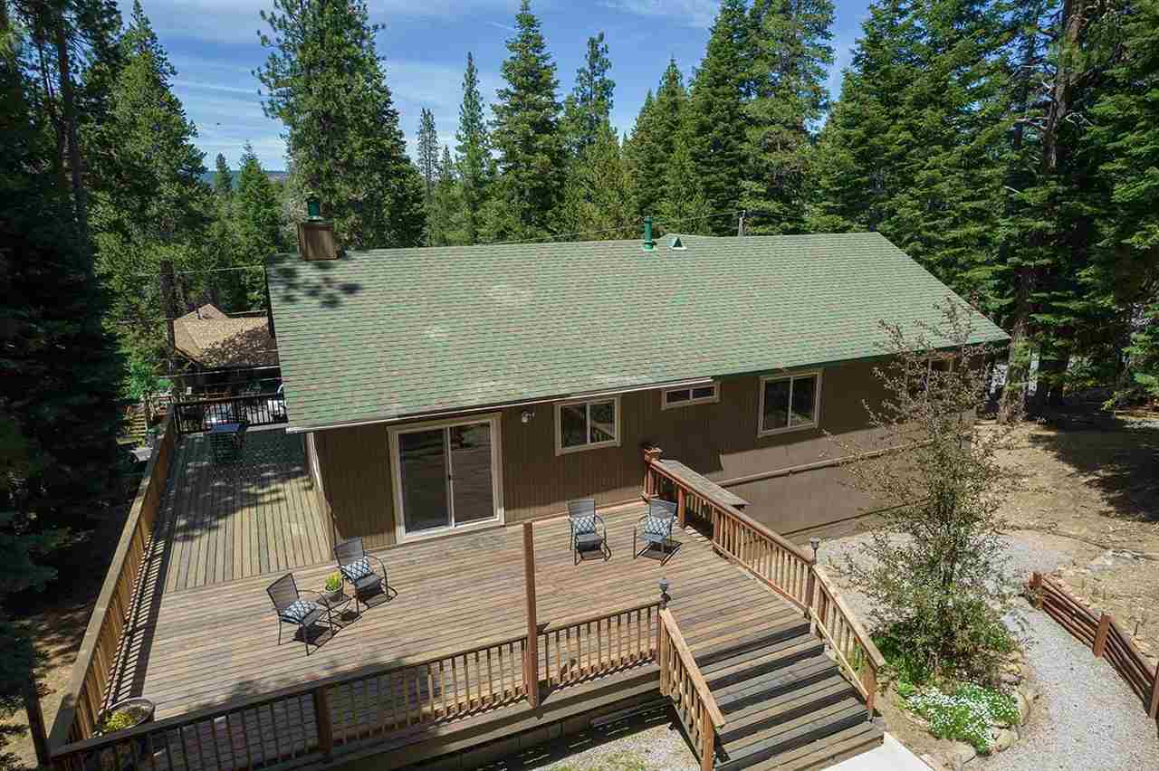 10475 Jeffrey Way Truckee, CA 96161 - Photo 4 of 21 a view of a house with backyard and sitting area