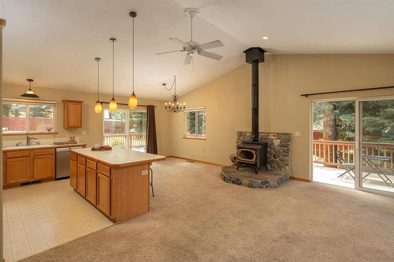 10475 Jeffrey Way Truckee, CA 96161 - Photo 6 of 21 a kitchen with a stove and a refrigerator