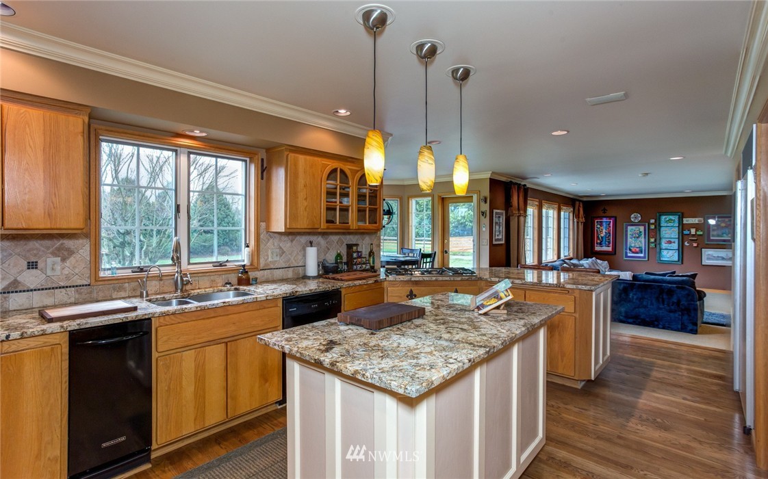 2772 Birch Bay Lynden Road Custer, WA 98240 - Photo 9 of 25