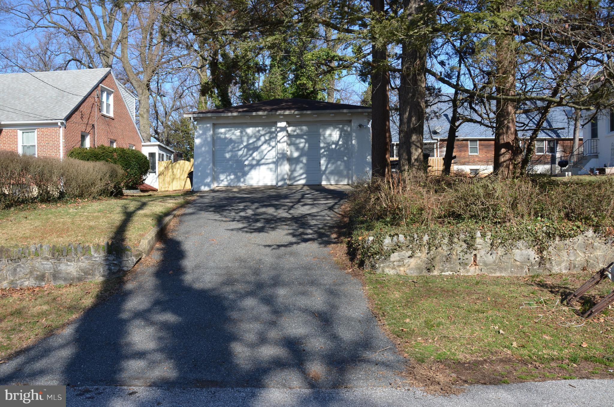 2810 Whitney Avenue Baltimore, MD 21215 - Photo 27 of 29 Double garage