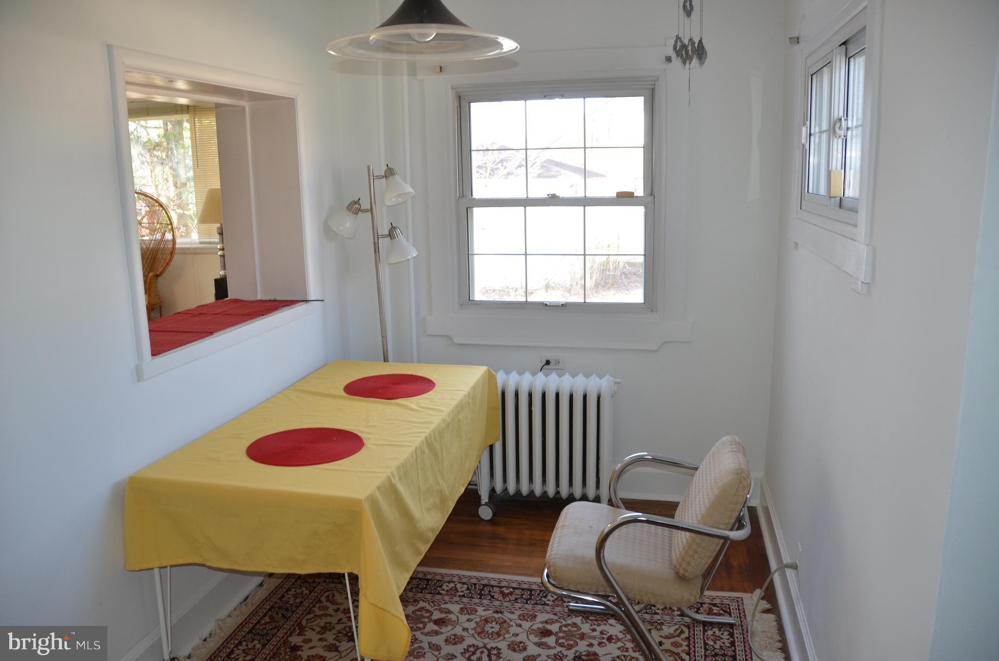 2810 Whitney Avenue Baltimore, MD 21215 - Photo 9 of 29 Breakfast area