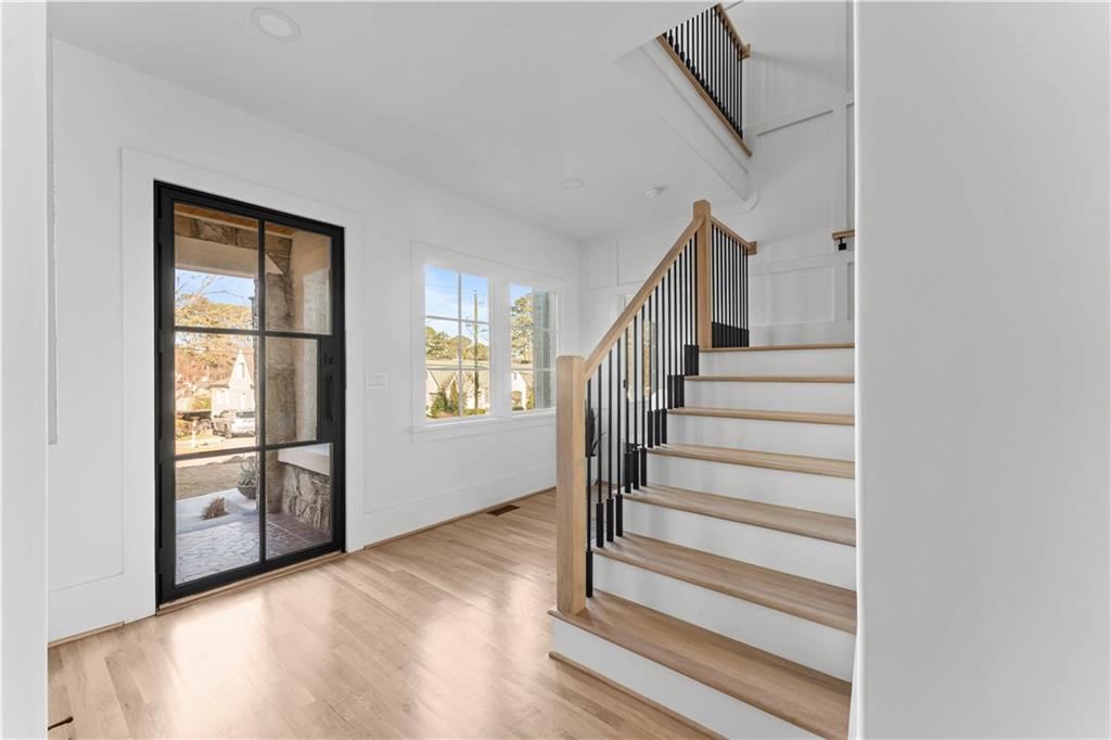 1165 Reeder Circle Northeast Atlanta, GA 30306 - Photo 9 of 76