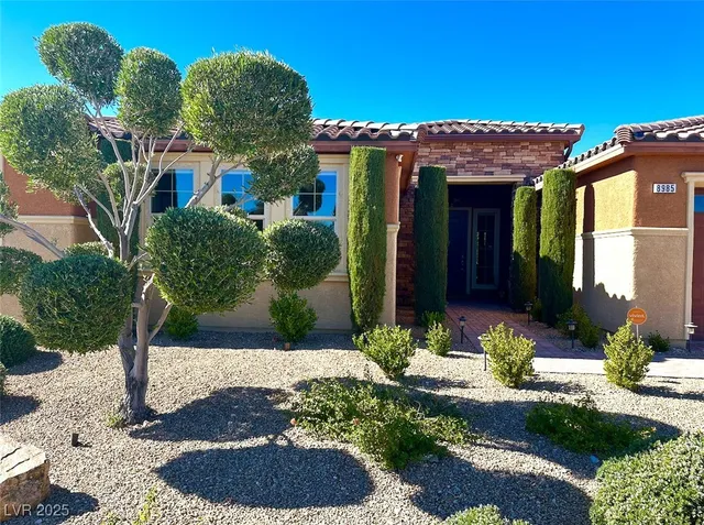 $1,085,000 | 8985 South Tomsik Street, Las Vegas, NV 89113