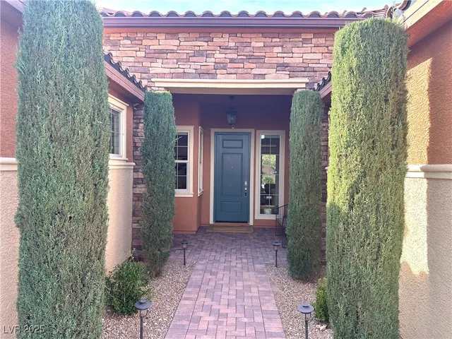 $1,085,000 | 8985 South Tomsik Street, Las Vegas, NV 89113