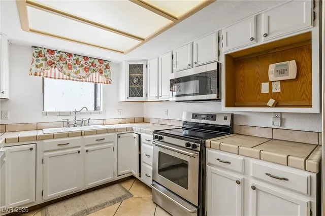 $389,000 | 2063 West Avalon Drive, Laughlin, NV 89029