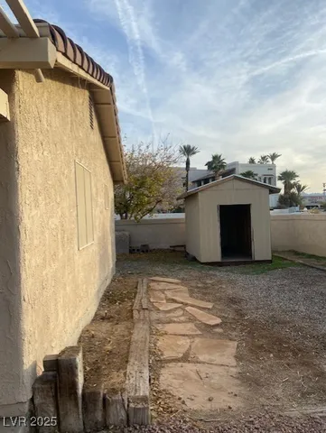 $389,000 | 2063 West Avalon Drive, Laughlin, NV 89029