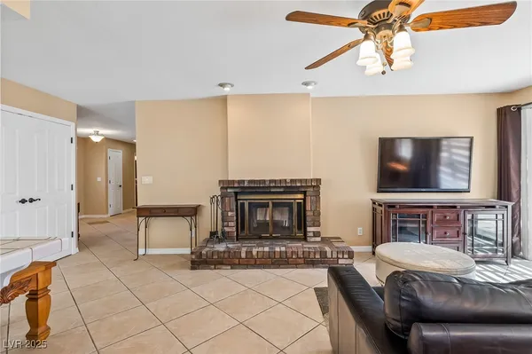 $389,000 | 2063 West Avalon Drive, Laughlin, NV 89029