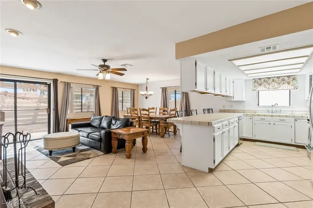 $389,000 | 2063 West Avalon Drive, Laughlin, NV 89029