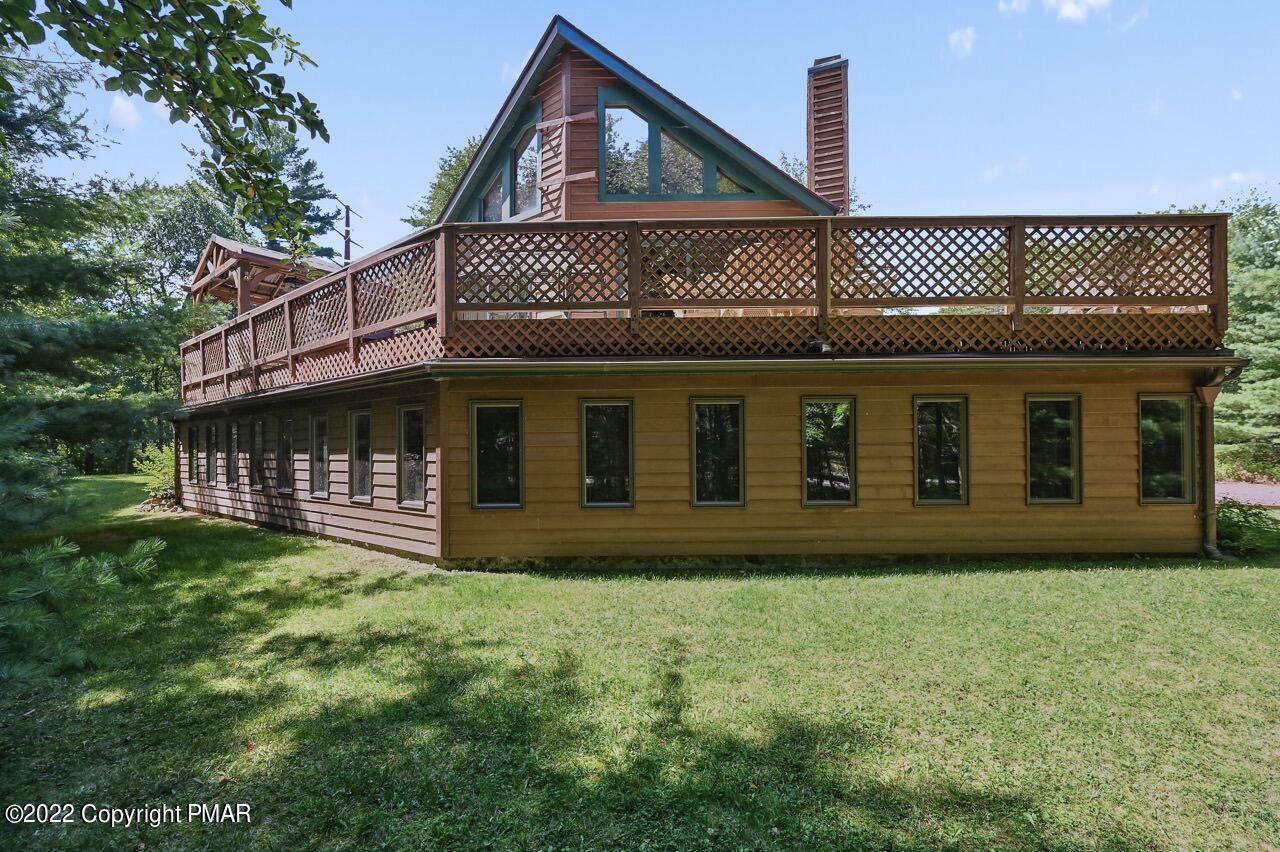 134 Moseywood Road Lake Harmony, PA 18624 - Photo 3 of 70 a front view of a house with garden