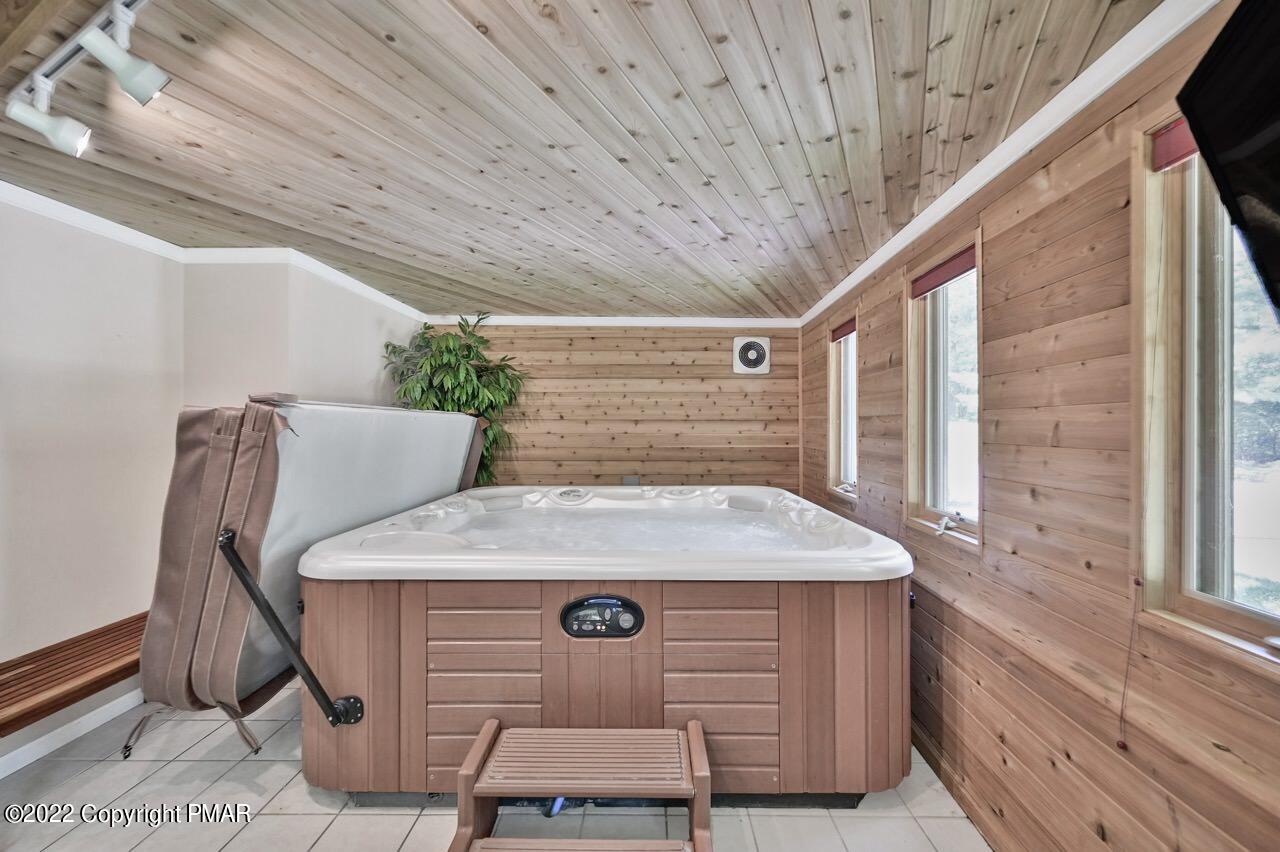 134 Moseywood Road Lake Harmony, PA 18624 - Photo 39 of 70 134 Moseywood Rd 40 Large