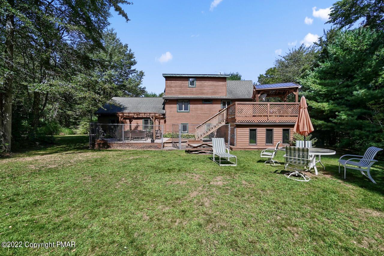 134 Moseywood Road Lake Harmony, PA 18624 - Photo 59 of 70 front view of a house with a yard