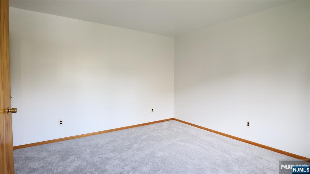 538 Hillside Street, Unit 2 Ridgefield, NJ 07657 - Photo 16 of 35