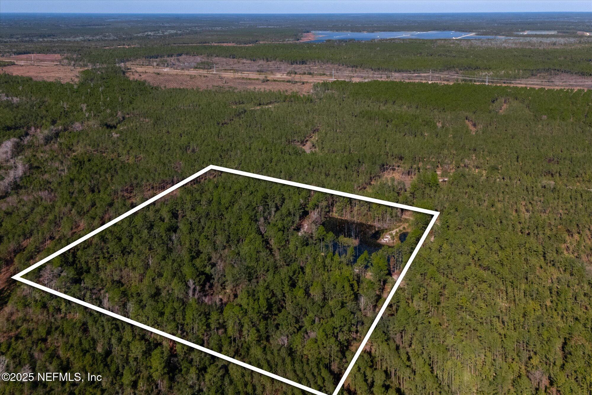 191 County Landfill Road Palatka, FL 32177 - Photo 36 of 37 a view of a balcony with ocean view