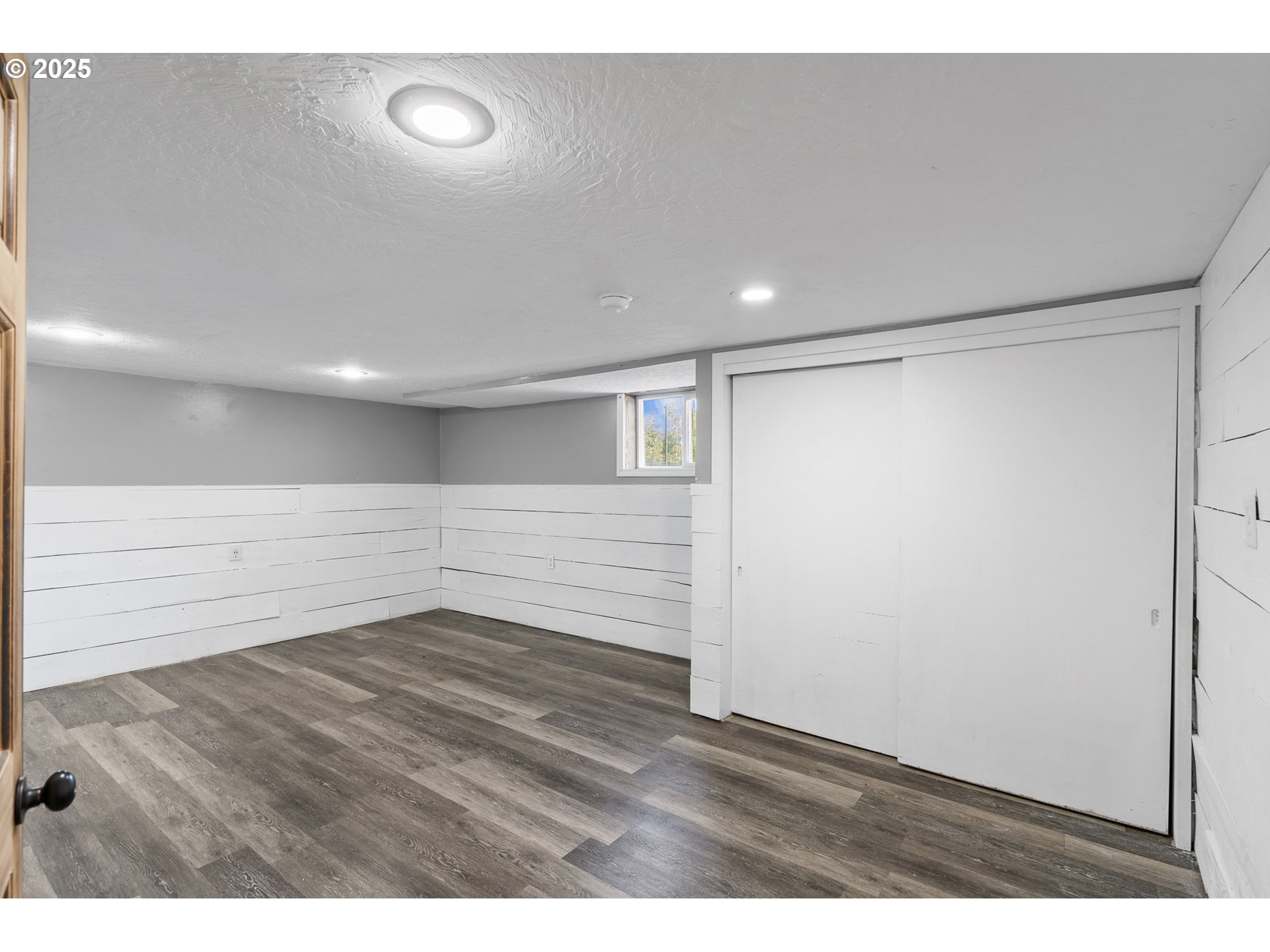 73594 Davis Lane Pendleton, OR 97801 - Photo 30 of 48 a view of an empty room