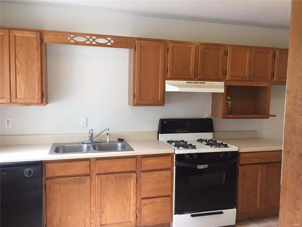 204 West County Road Jerseyville, IL 62052 - Photo 3 of 9 Gallery Image 3