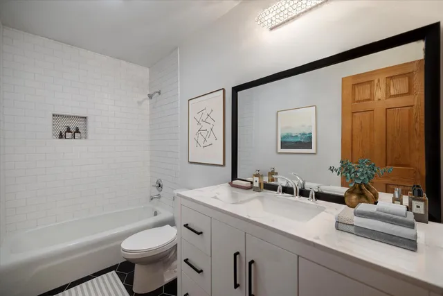 $349,950 | 2480 Shryer Avenue East, North St. Paul, MN 55109