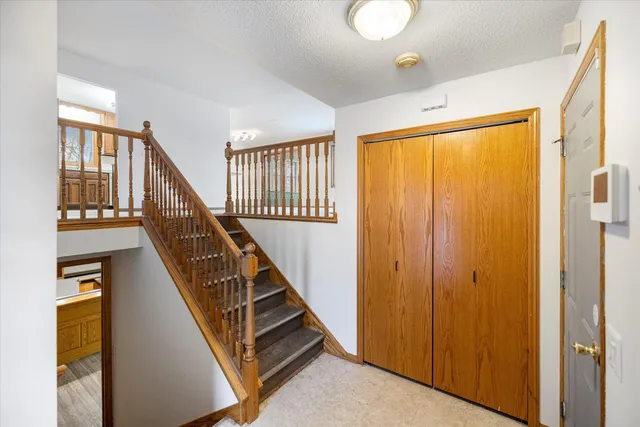 $349,950 | 2480 Shryer Avenue East, North St. Paul, MN 55109