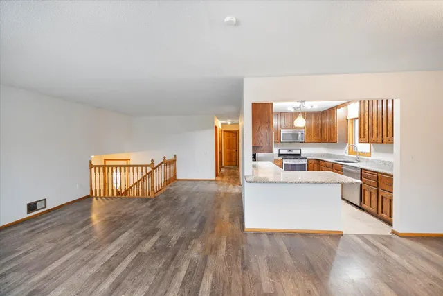 $349,950 | 2480 Shryer Avenue East, North St. Paul, MN 55109