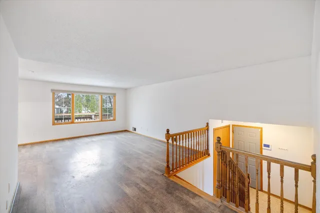 $349,950 | 2480 Shryer Avenue East, North St. Paul, MN 55109