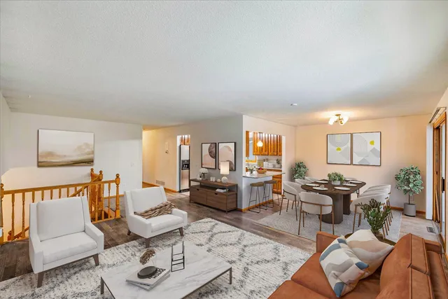 $349,950 | 2480 Shryer Avenue East, North St. Paul, MN 55109