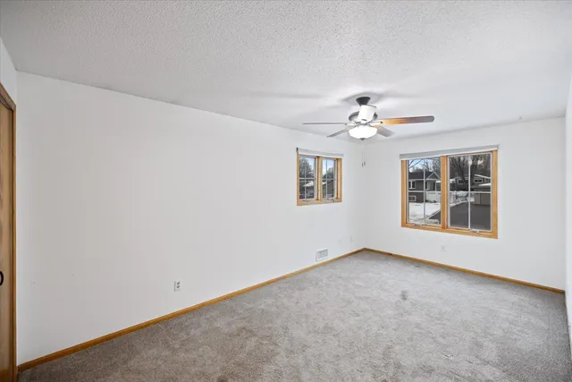 $349,950 | 2480 Shryer Avenue East, North St. Paul, MN 55109