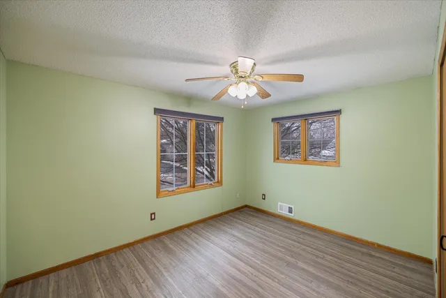 $349,950 | 2480 Shryer Avenue East, North St. Paul, MN 55109