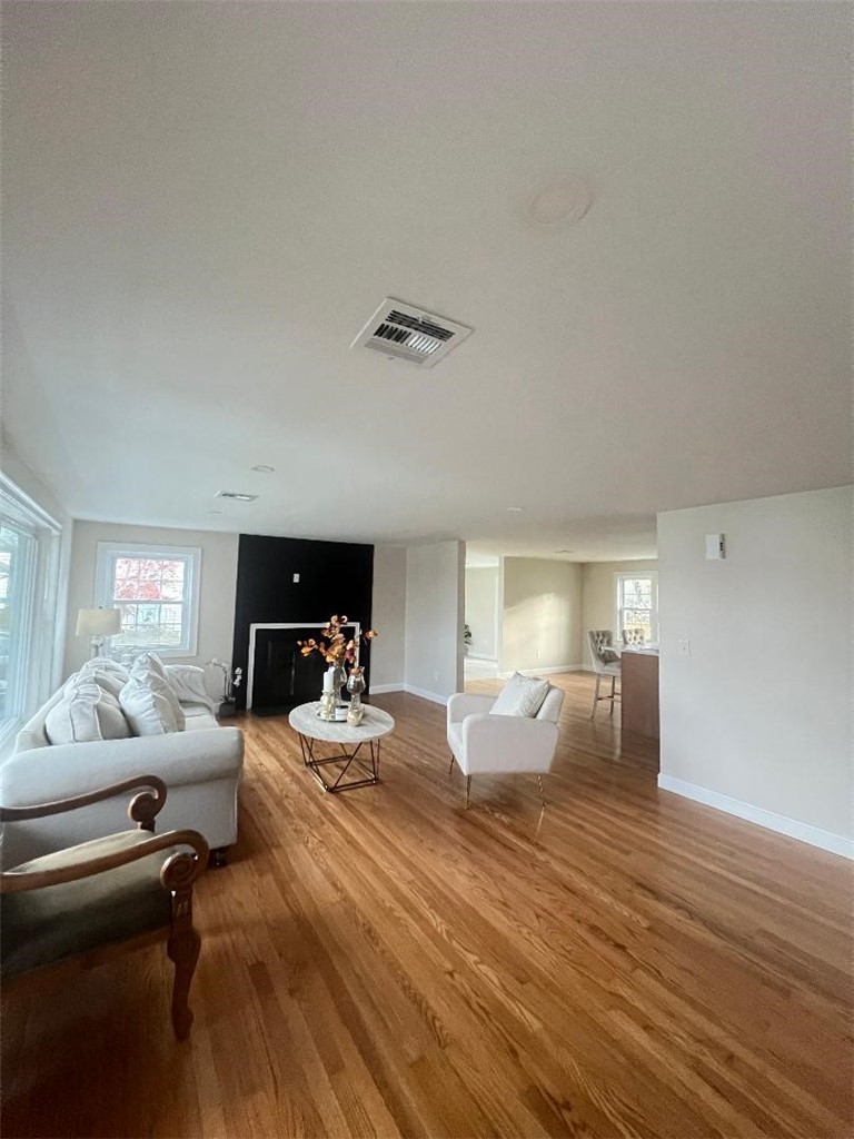 109 Kaufman Road Tiverton, RI 02878 - Photo 5 of 23
