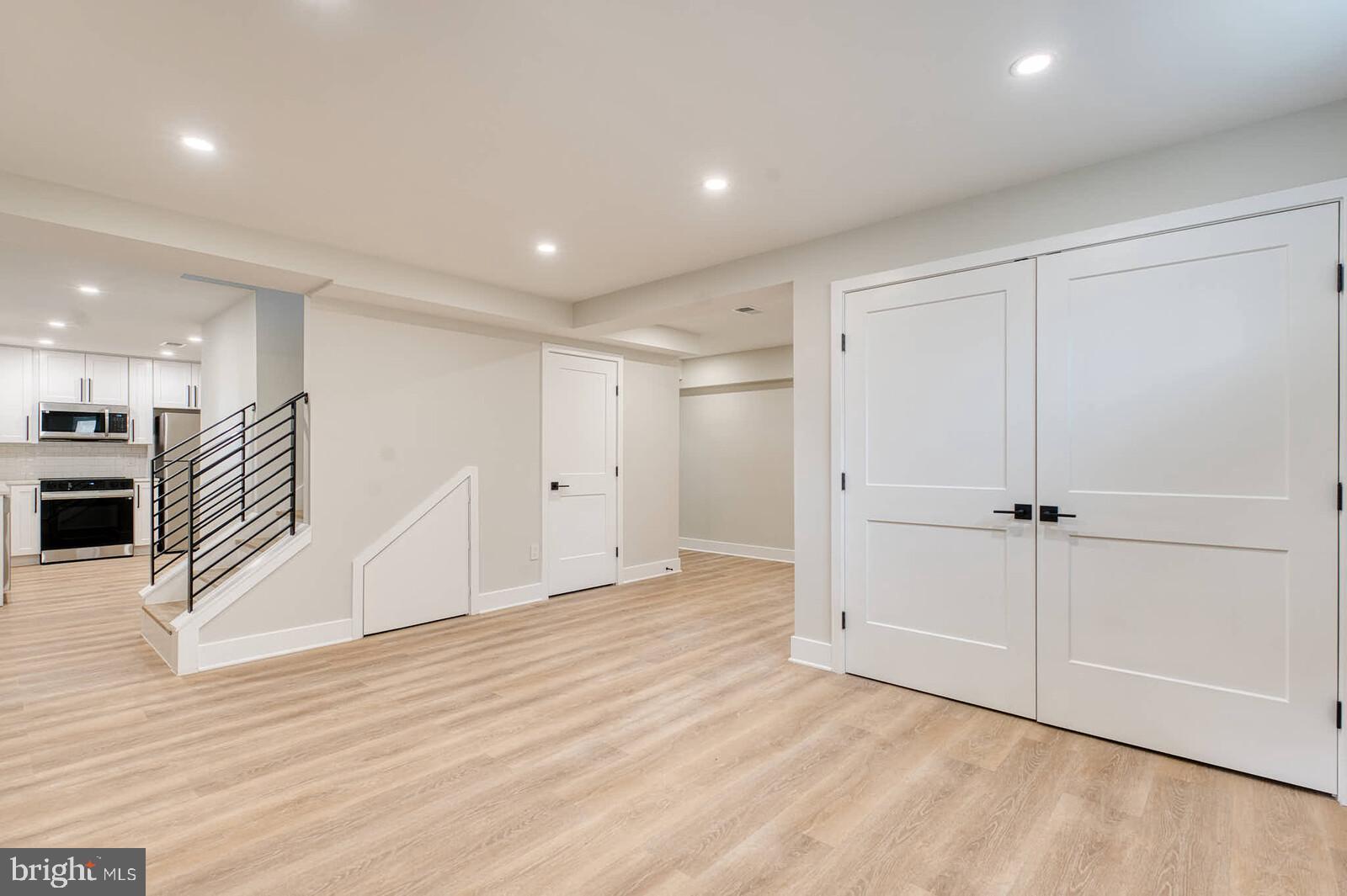 9300 Riggs Road Hyattsville, MD 20783 - Photo 5 of 10 Living Space