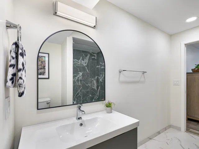 $259,900 | 334 Cherokee Avenue, Unit 103, St. Paul, MN 55107