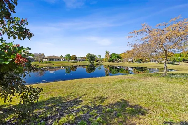 $699,900 | 3074 Northeast Loquat Lane, Jensen Beach, FL 34957