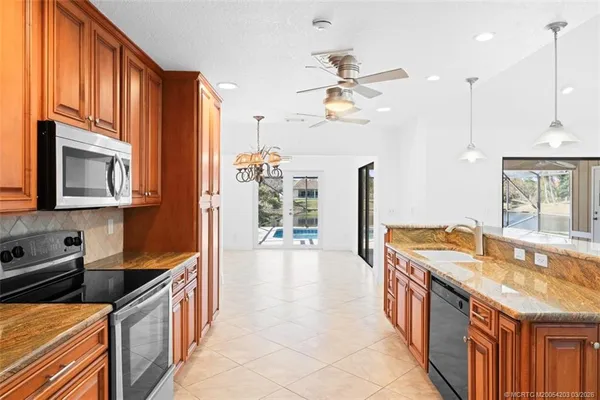 $699,900 | 3074 Northeast Loquat Lane, Jensen Beach, FL 34957