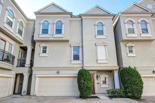 $3,300 | 4003 Feagan Street, Unit 2, Houston, TX 77007