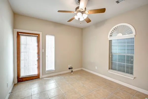 $3,300 | 4003 Feagan Street, Unit 2, Houston, TX 77007