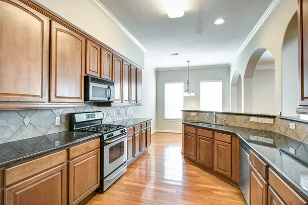 $3,300 | 4003 Feagan Street, Unit 2, Houston, TX 77007