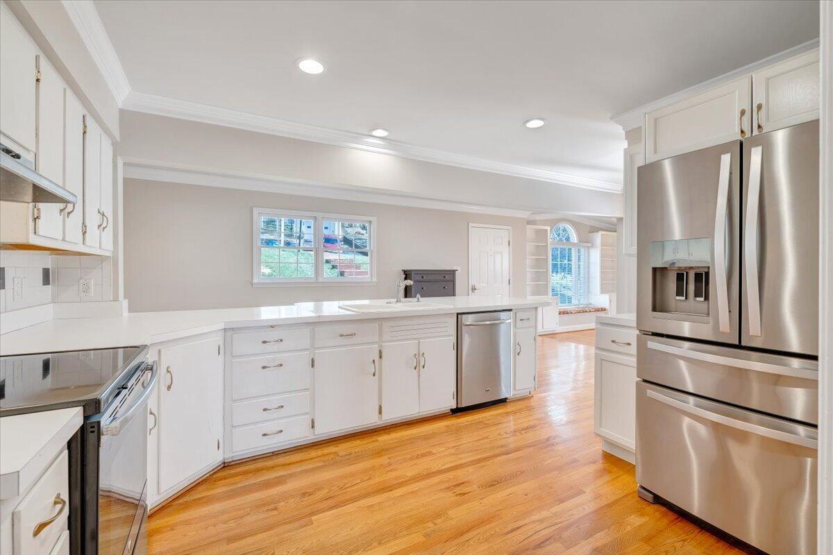 3119 Stoneridge Road Southwest Roanoke, VA 24014 - Photo 20 of 73 019-MIB03002