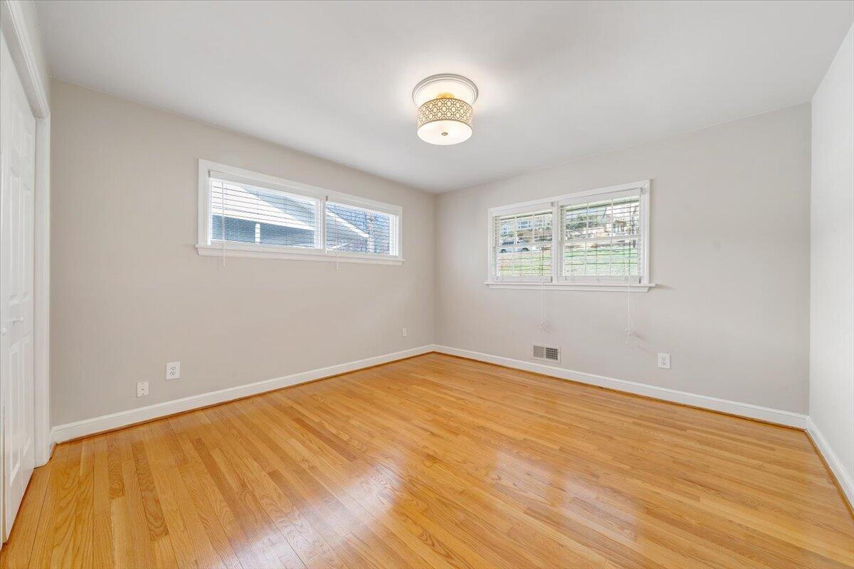 3119 Stoneridge Road Southwest Roanoke, VA 24014 - Photo 38 of 73 036-MIB03029